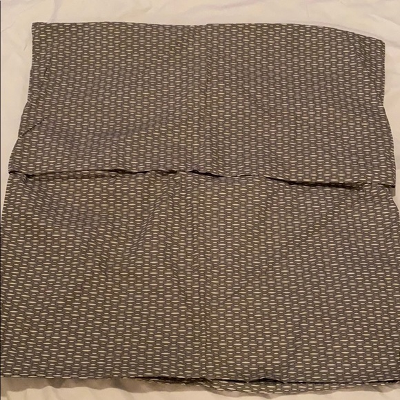 2 West Elm pillow shams - Picture 2 of 7